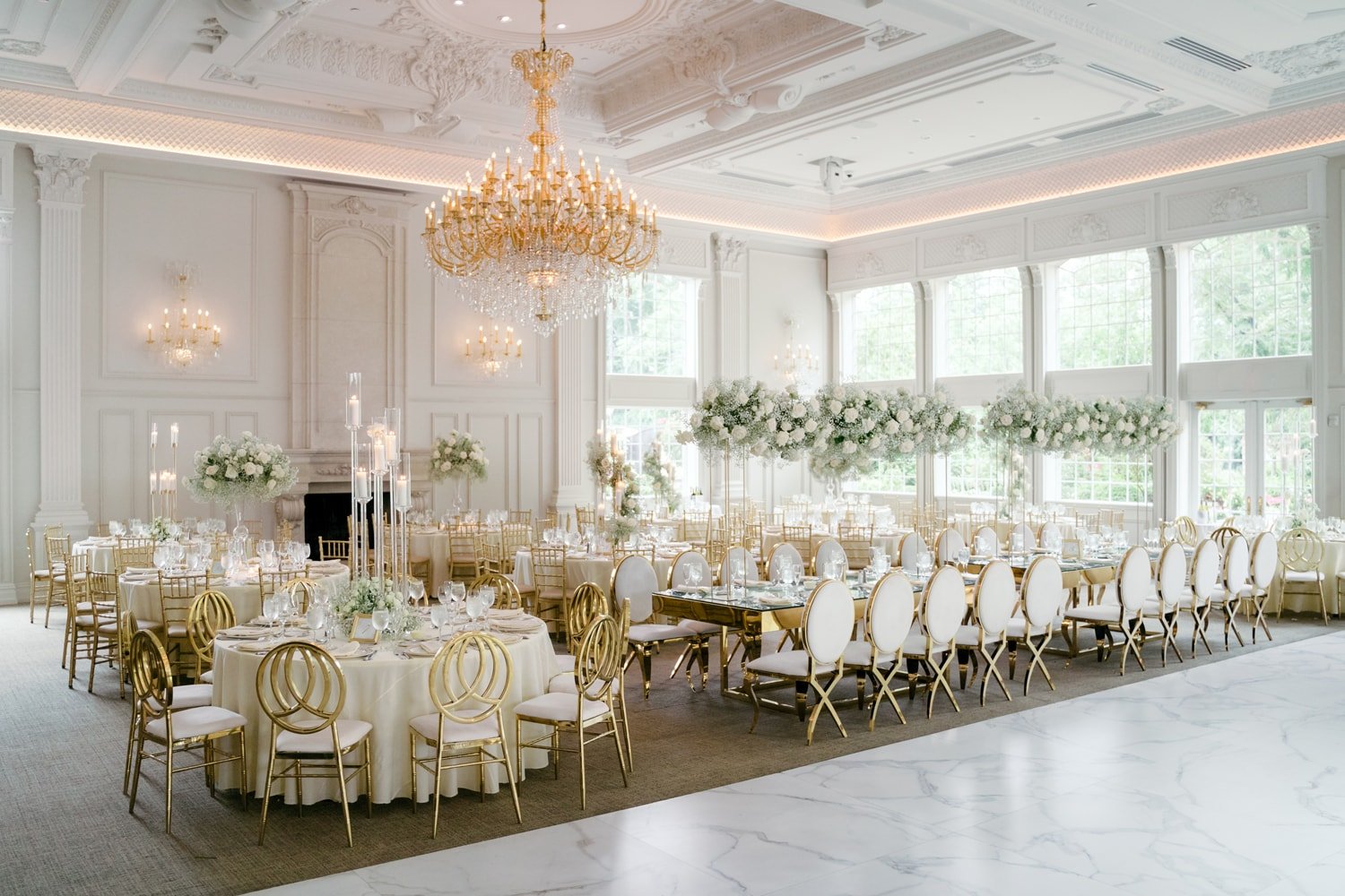 On-Site Setup For The Entire Wedding Banquet Hall